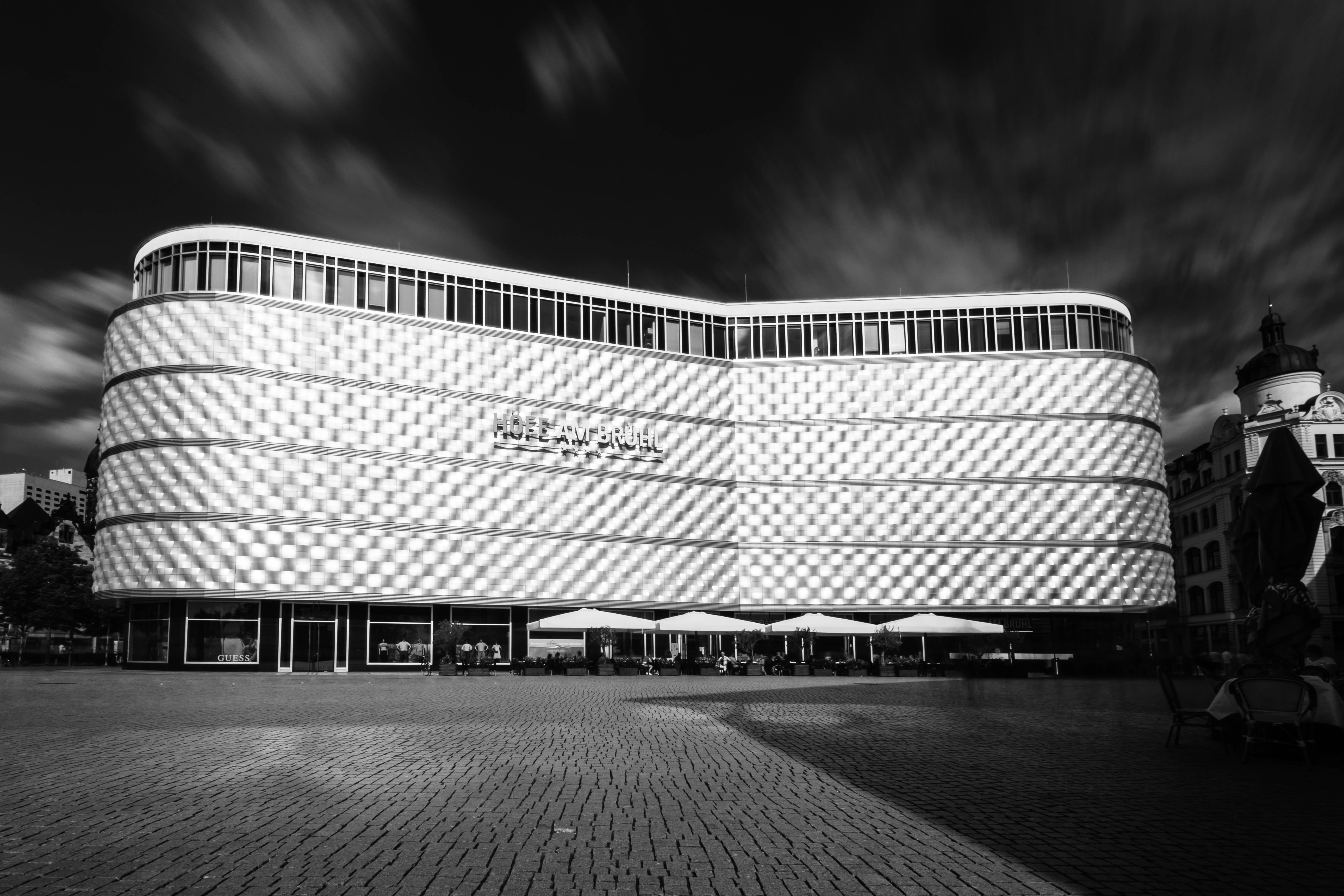 Leipzig, Richard-Wagner-Platz mit Blechbüchse